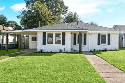83 OAKLAND Street Harahan LA 70123