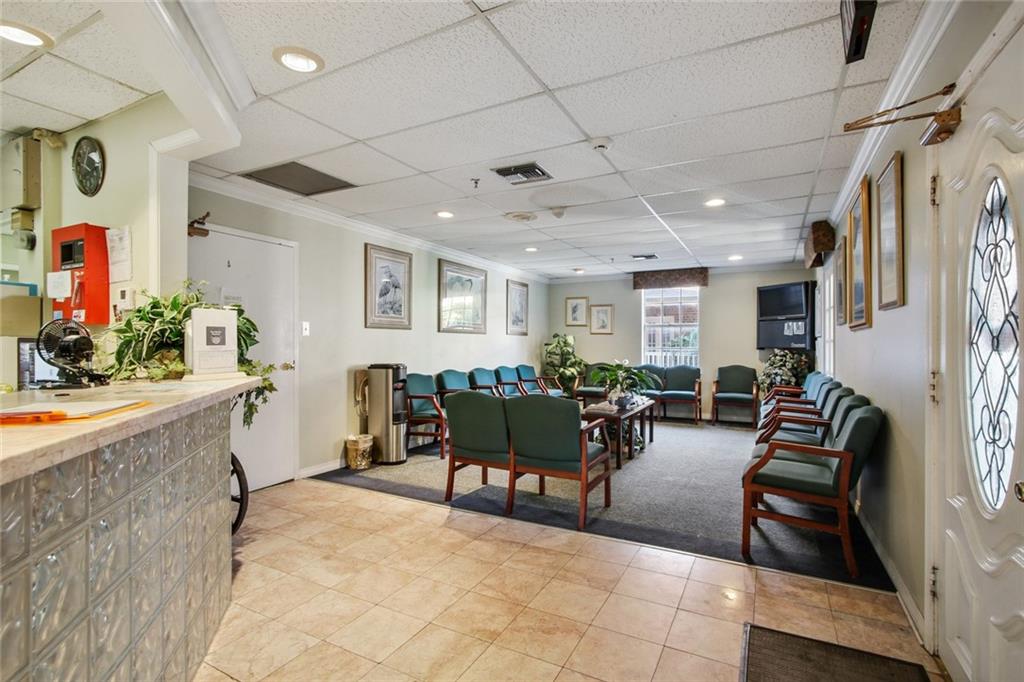 3939 HOUMA Boulevard 216