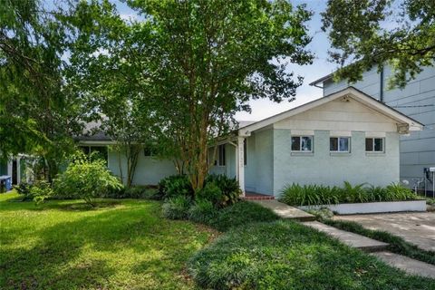 Photo of 5723 BANCROFT Drive, New Orleans, LA 70122 (MLS # 2561880)