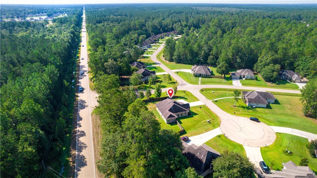 Covington, Louisiana 70435, United States, 3 Bedrooms Bedrooms, ,2 BathroomsBathrooms,Residential,Pending,47848