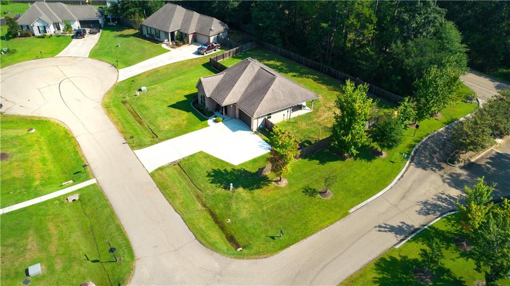 Covington, Louisiana 70435, United States, 3 Bedrooms Bedrooms, ,2 BathroomsBathrooms,Residential,Pending,47848