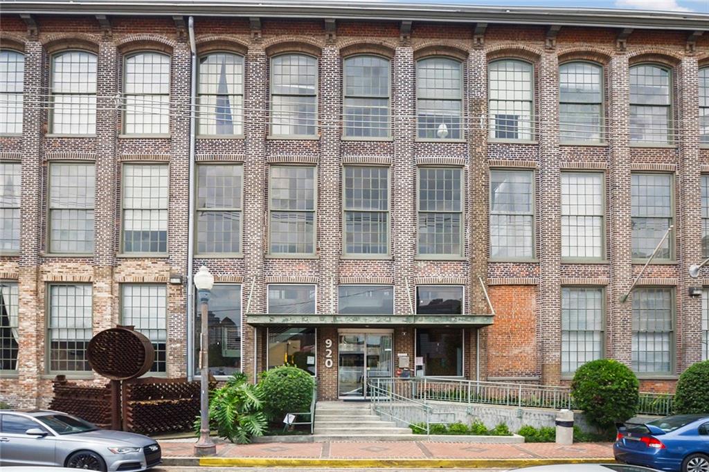 920 POEYFARRE Street 355