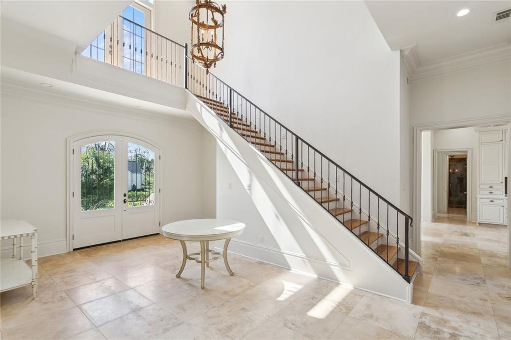 Mandeville, Louisiana 70471, United States, 6 Bedrooms Bedrooms, ,7 BathroomsBathrooms,Residential,Active,236902