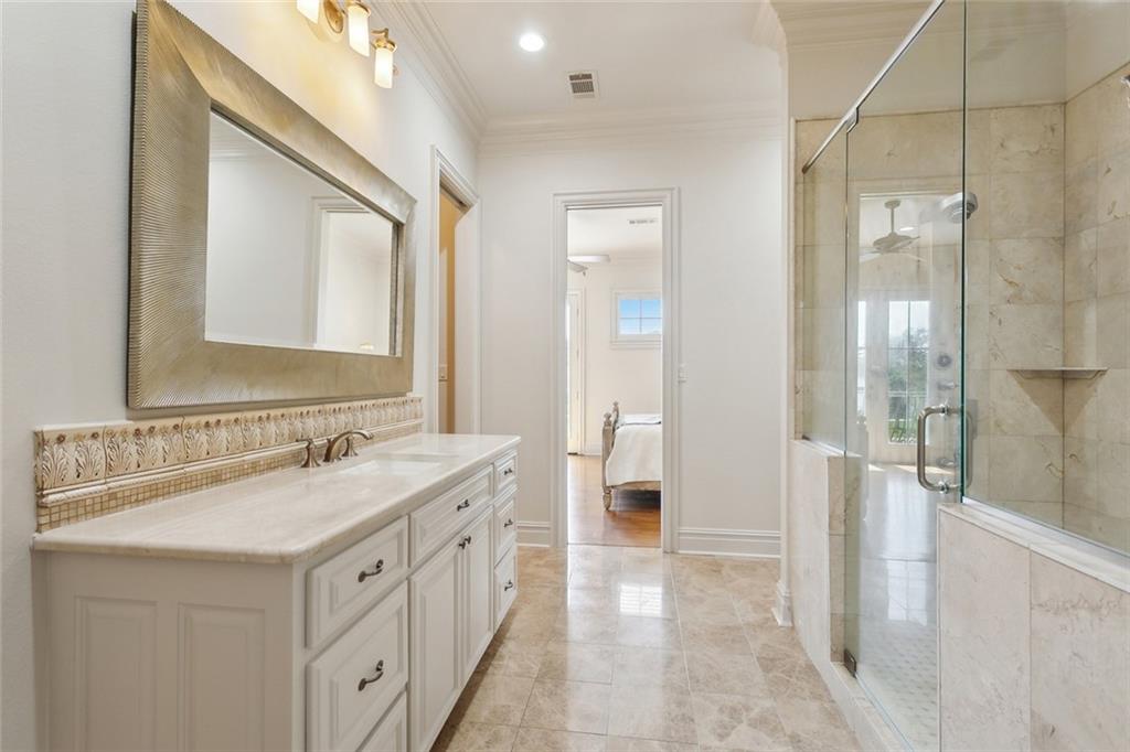 Mandeville, Louisiana 70471, United States, 6 Bedrooms Bedrooms, ,7 BathroomsBathrooms,Residential,Active,236902