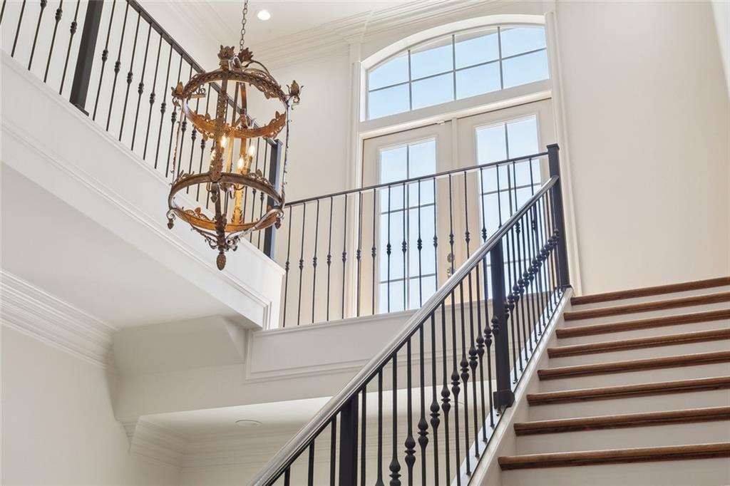 Mandeville, Louisiana 70471, United States, 6 Bedrooms Bedrooms, ,7 BathroomsBathrooms,Residential,Active,236902