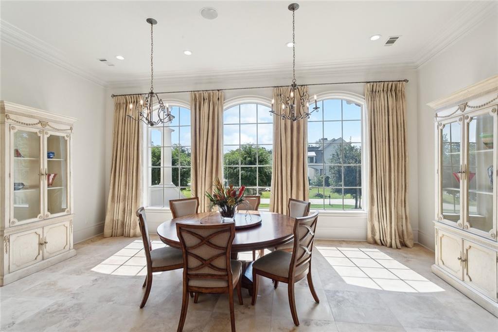 Mandeville, Louisiana 70471, United States, 6 Bedrooms Bedrooms, ,7 BathroomsBathrooms,Residential,Active,236902