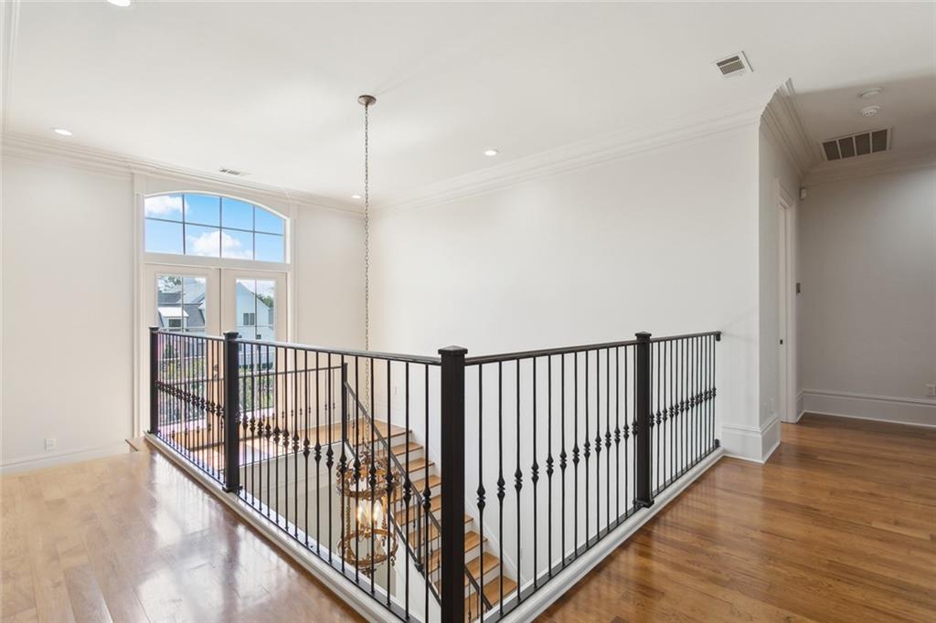 Mandeville, Louisiana 70471, United States, 6 Bedrooms Bedrooms, ,7 BathroomsBathrooms,Residential,Active,236902