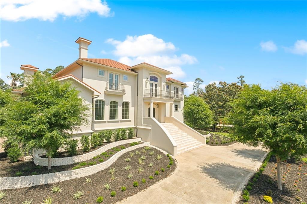 Mandeville, Louisiana 70471, United States, 6 Bedrooms Bedrooms, ,7 BathroomsBathrooms,Residential,Active,236902