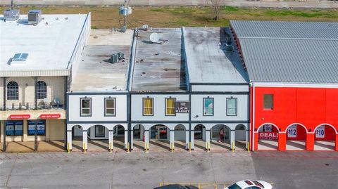 8817 W JUDGE PEREZ Drive Chalmette LA 70043