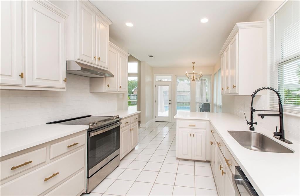 37286 OVERLAND TRAIL Drive