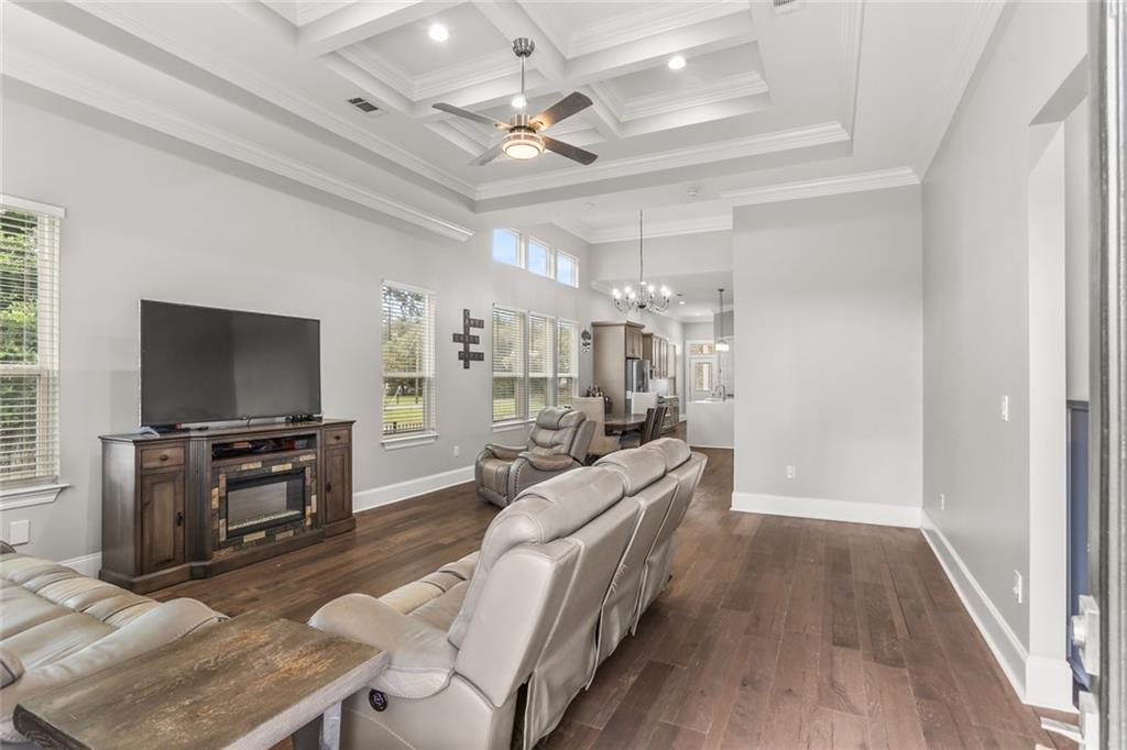 5700 FRANKLIN Avenue