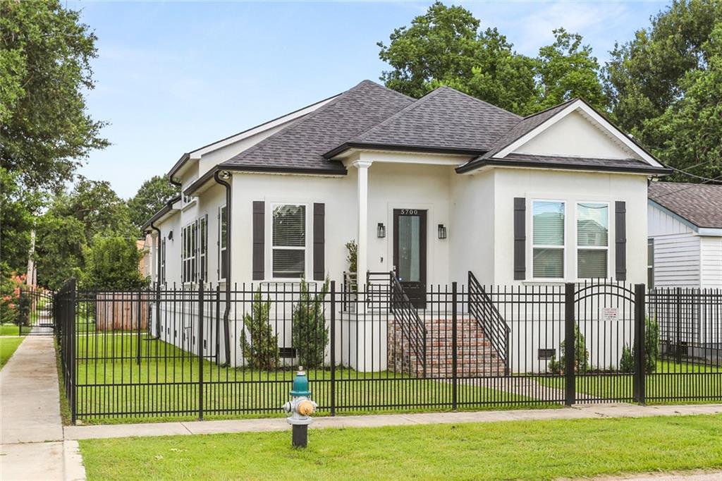 5700 FRANKLIN Avenue