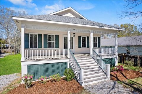 324 LAMARQUE Street Mandeville LA 70448