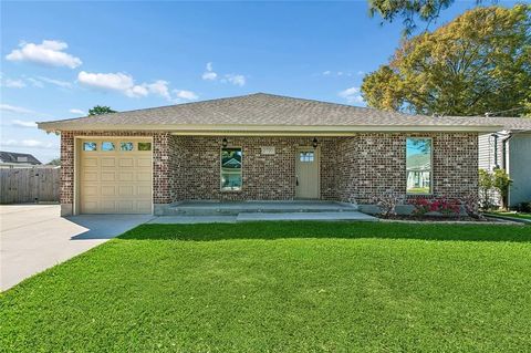 2720 PALMETTO Street Chalmette LA 70043