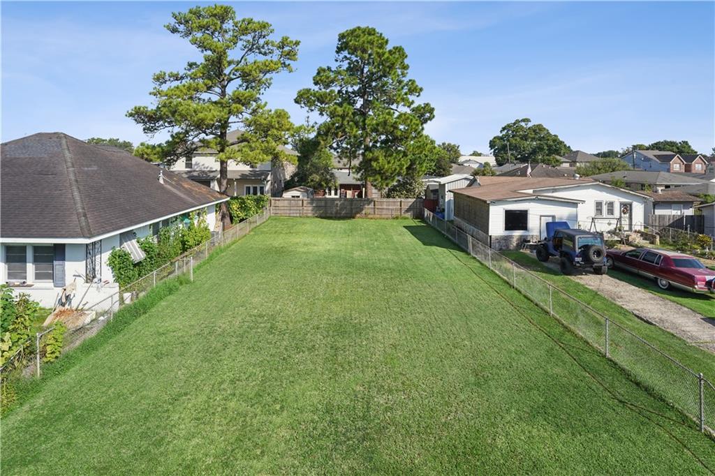 4437 PRAIRIE Street