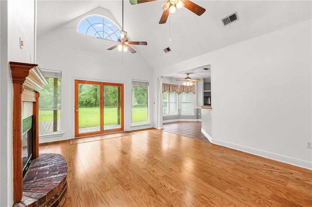 37265 HIDDEN OAKS Lane