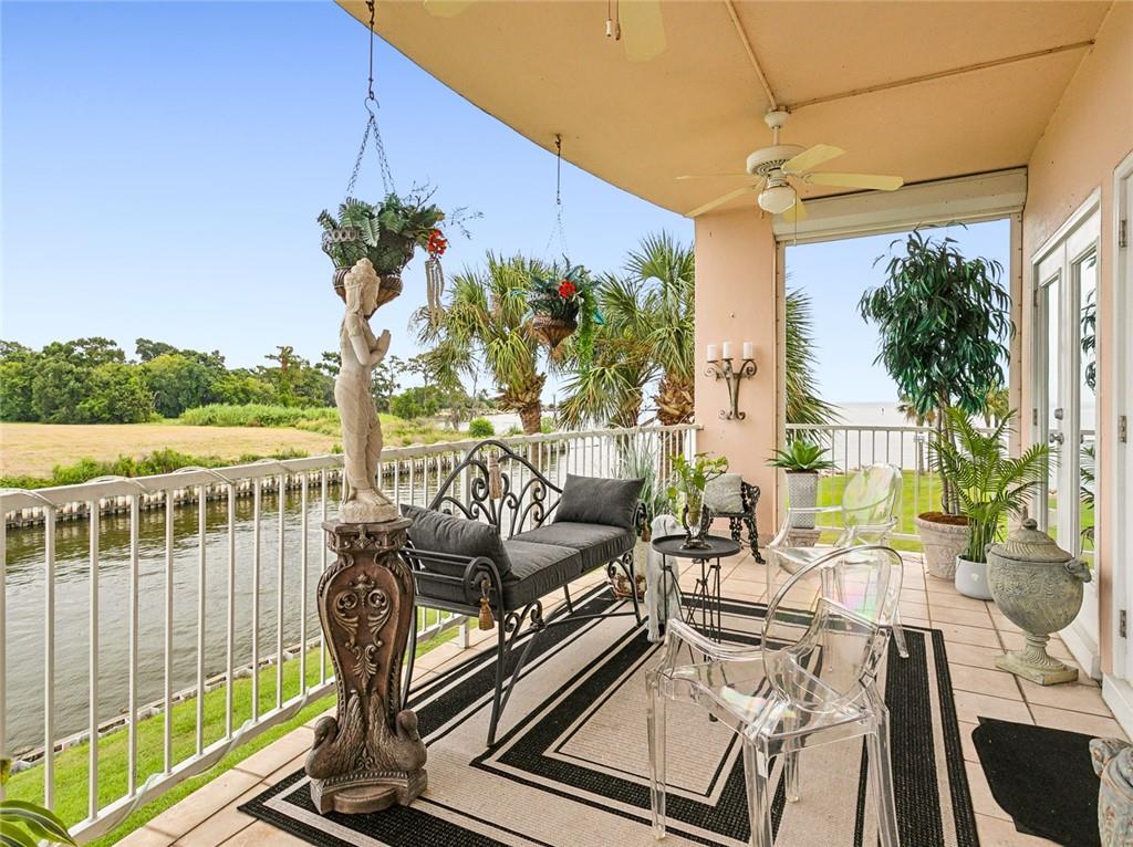 Mandeville, Louisiana 70448, United States, 3 Bedrooms Bedrooms, ,3 BathroomsBathrooms,Residential,Active,114929