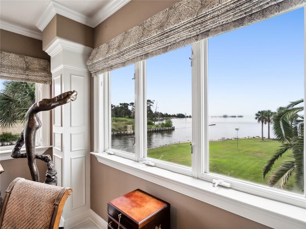 Mandeville, Louisiana 70448, United States, 3 Bedrooms Bedrooms, ,3 BathroomsBathrooms,Residential,Active,114929