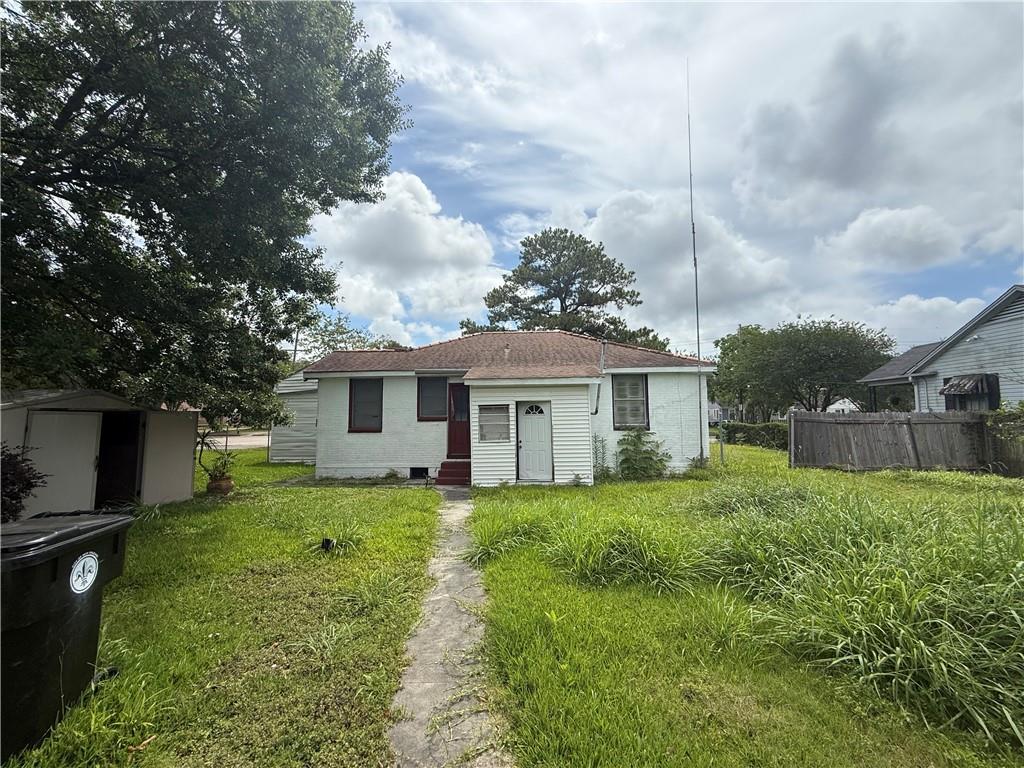 1401 SHIRLEY Drive