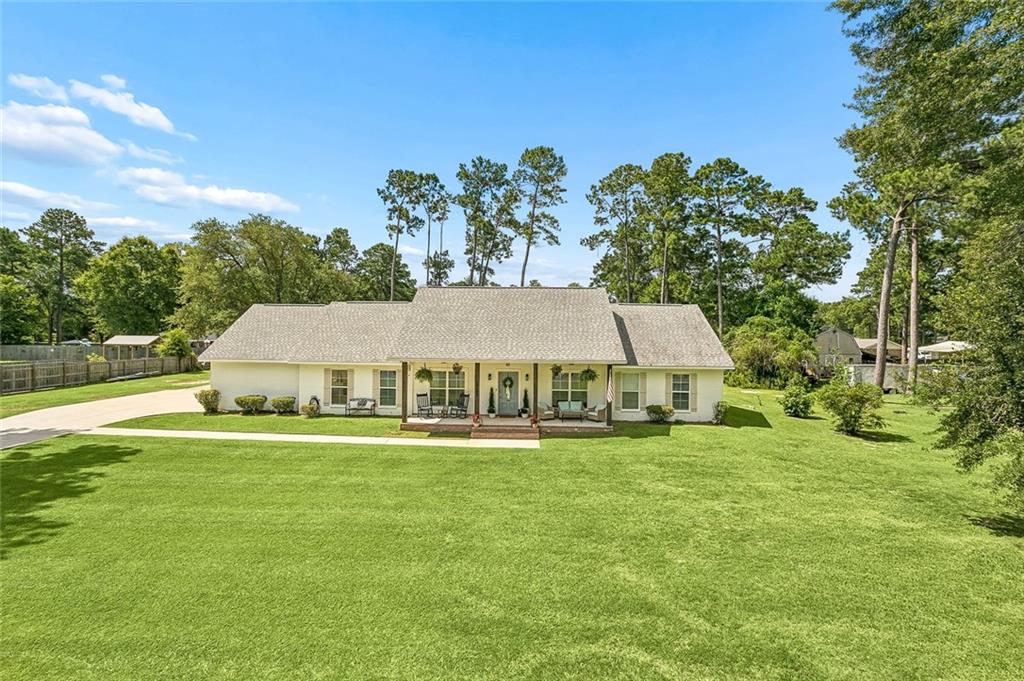 Photo 1 of 22 — 13088 DRUDE Drive, Ponchatoula, LA 70454
