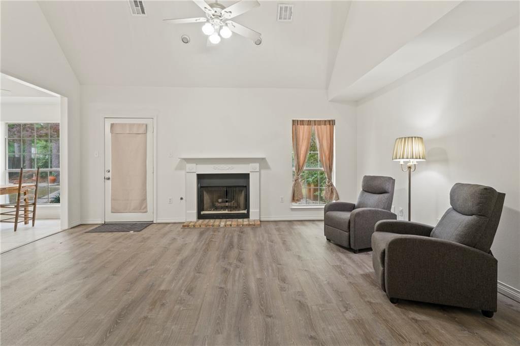 607 PLANTATION Boulevard