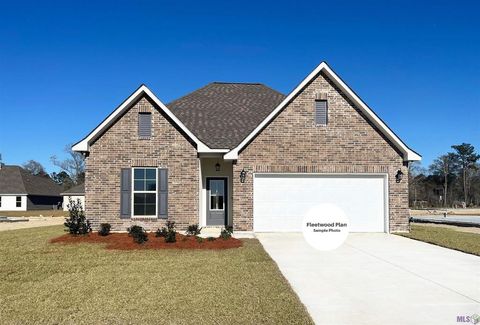 Photo of 39439 Fairhope Drive, Ponchatoula, LA 70454 (MLS # NO2026003945)