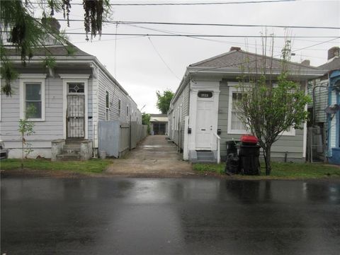 1723 MARAIS Street B, New Orleans, LA 70116 - #: 2391935