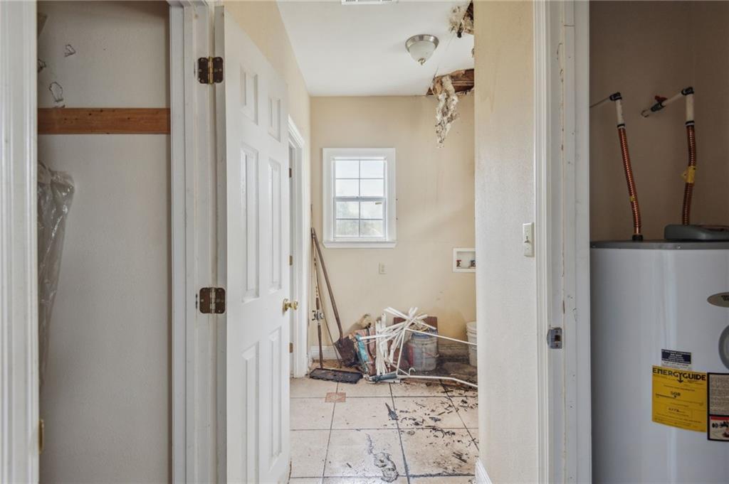 New Orleans, Louisiana 70118, United States, 4 Bedrooms Bedrooms, ,4 BathroomsBathrooms,Residential,Pending,63619
