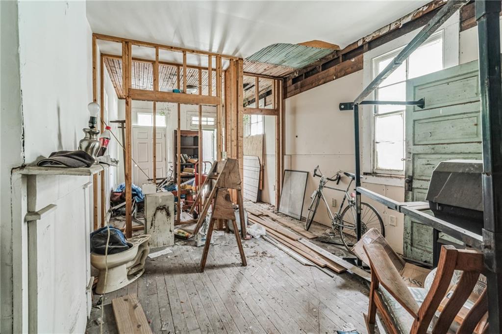 New Orleans, Louisiana 70118, United States, 4 Bedrooms Bedrooms, ,4 BathroomsBathrooms,Residential,Pending,63619