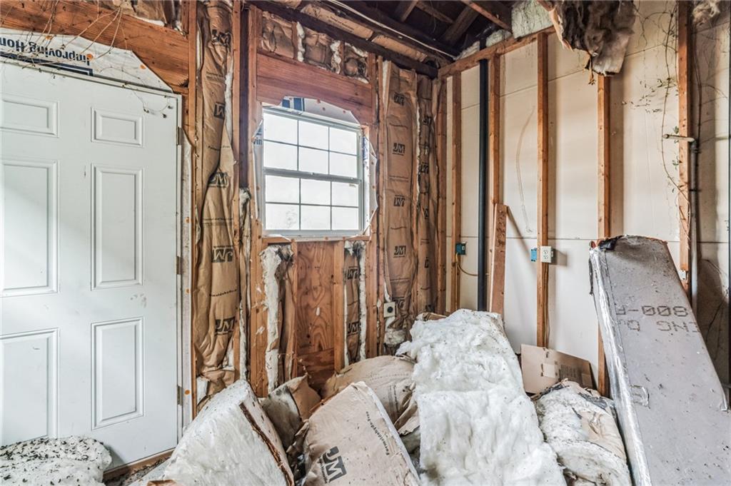 New Orleans, Louisiana 70118, United States, 4 Bedrooms Bedrooms, ,4 BathroomsBathrooms,Residential,Pending,63619
