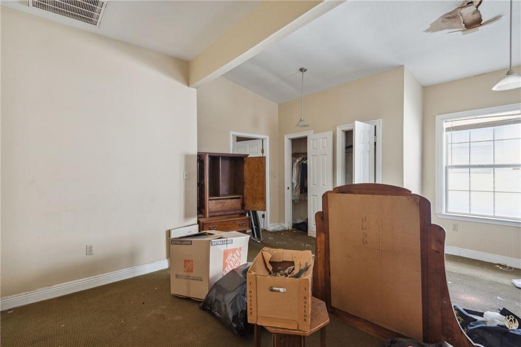 New Orleans, Louisiana 70118, United States, 4 Bedrooms Bedrooms, ,4 BathroomsBathrooms,Residential,Pending,63619