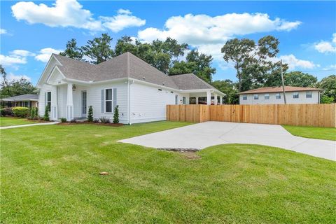 816 COLONY Place Metairie LA 70001