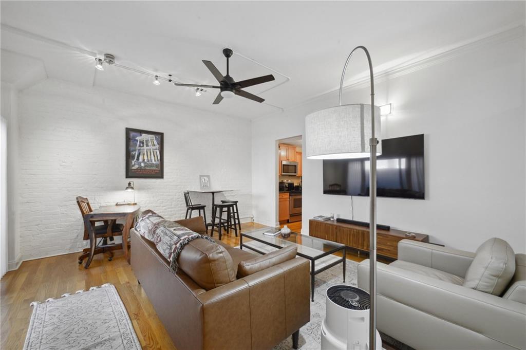 760 MAGAZINE Street 113