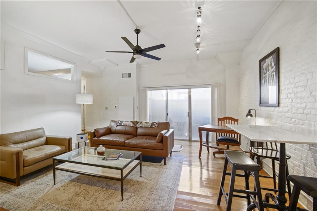 760 MAGAZINE Street 113