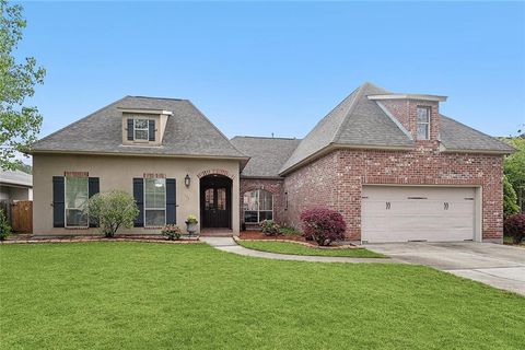 372 CHATEAU SONESTA Boulevard Mandeville LA 70471