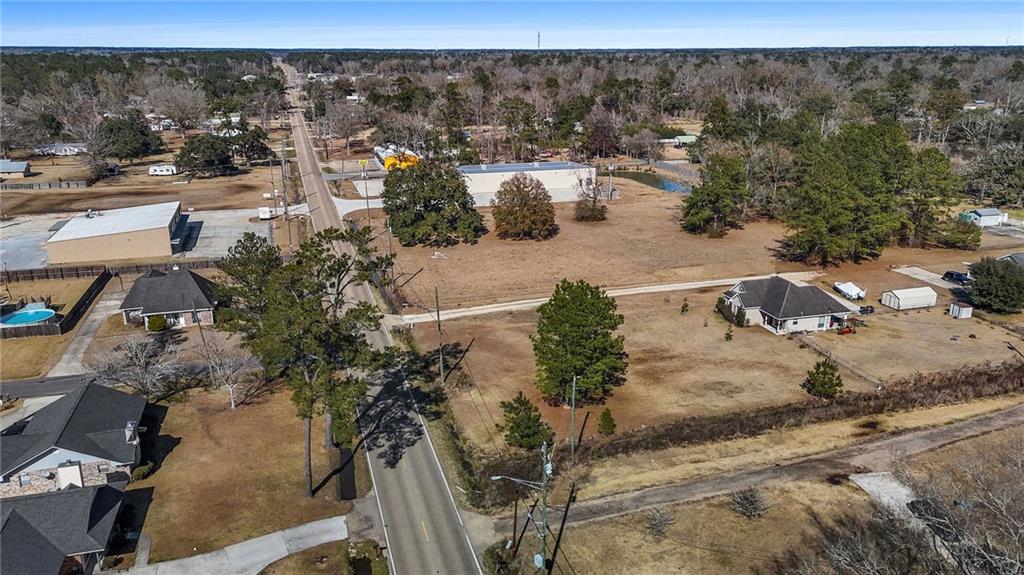 Photo 1 of 32 — 42238 PUMPKIN CENTER Road, Hammond, LA 70401