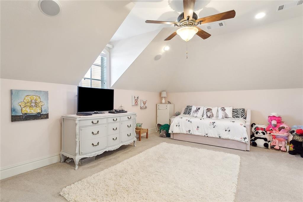 Mandeville, Louisiana 70471, United States, 6 Bedrooms Bedrooms, ,5 BathroomsBathrooms,Residential,Active,220287