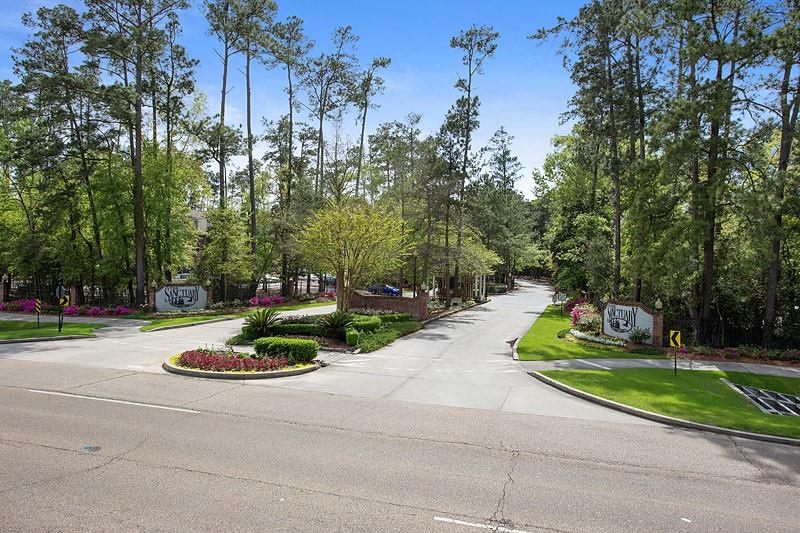 Mandeville, Louisiana 70471, United States, 6 Bedrooms Bedrooms, ,5 BathroomsBathrooms,Residential,Active,220287