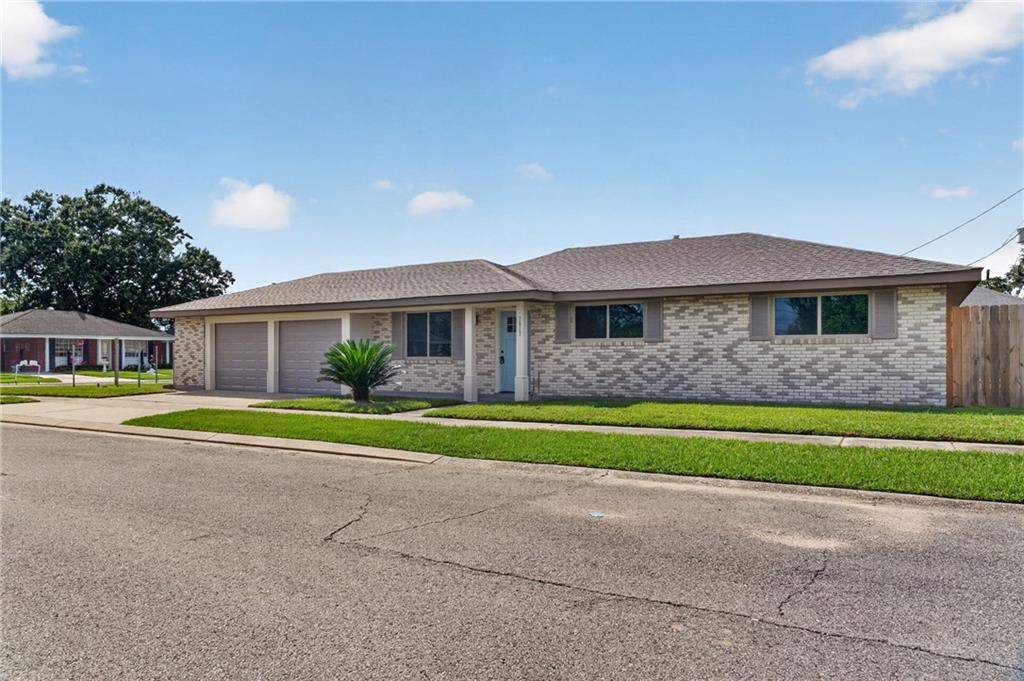 7517 SATURN Court