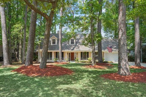 Photo of 208 EVANGELINE Drive, Mandeville, LA 70471 (MLS # 2555060)