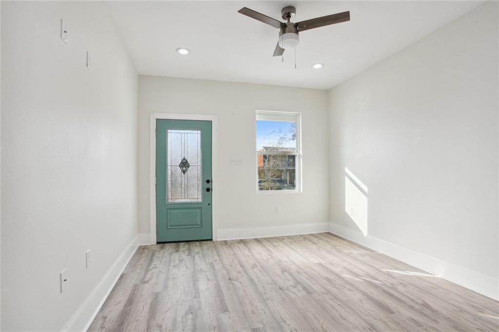 3572 MARTINIQUE Avenue