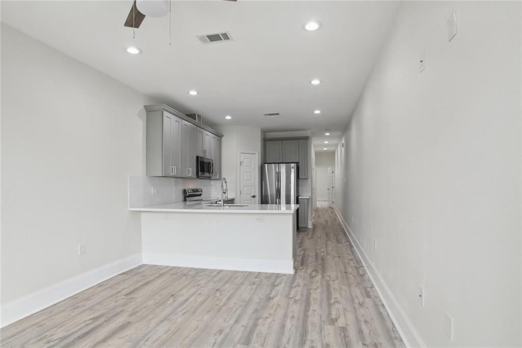 3572 MARTINIQUE Avenue