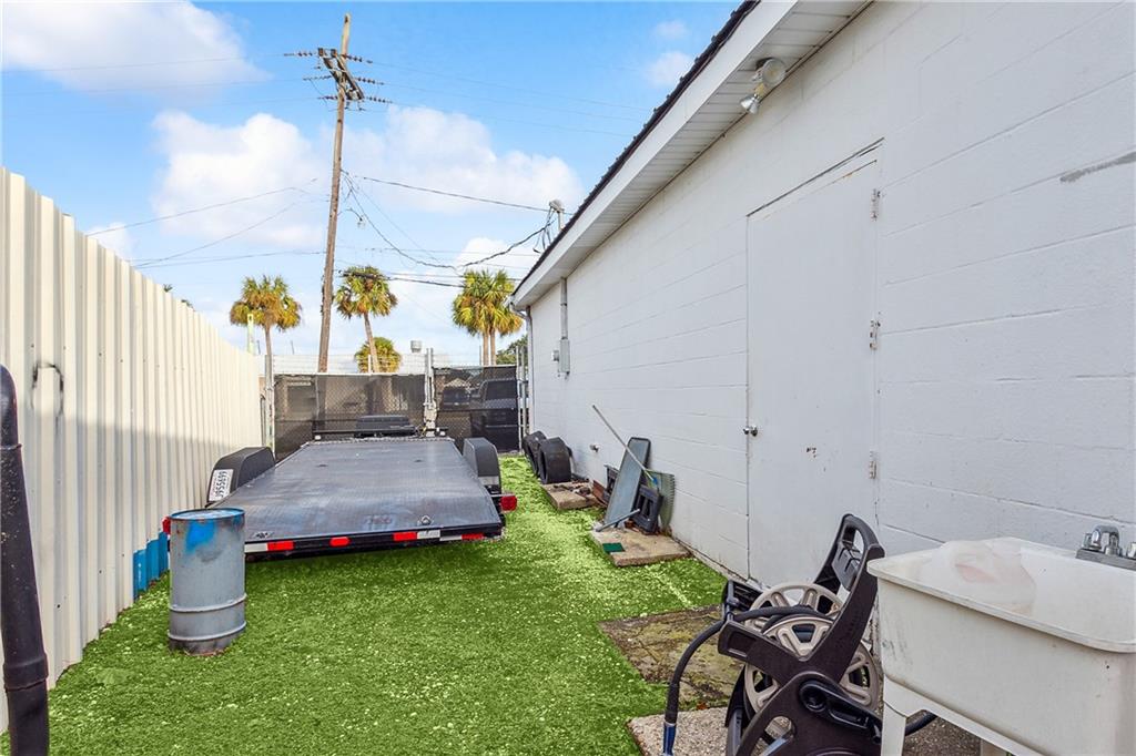 Marrero, Louisiana 70072, United States, ,Commercial,Pending,66983