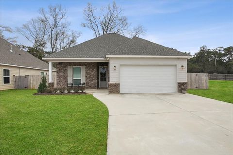 Photo of 4064 MONARCH Lane, Covington, LA 70433 (MLS # 2559077)