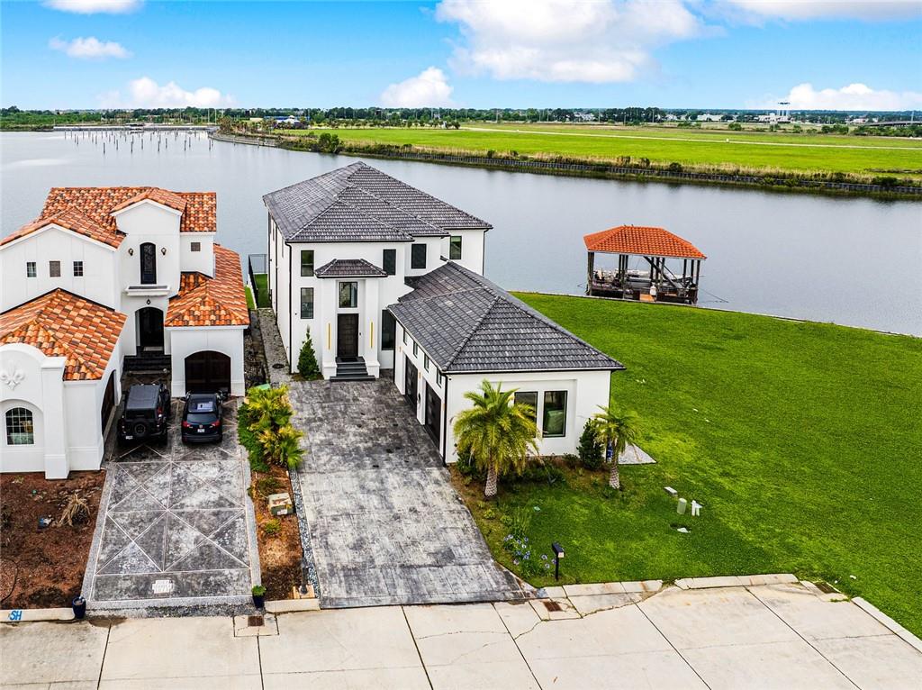 3073 MARINA VILLA N.