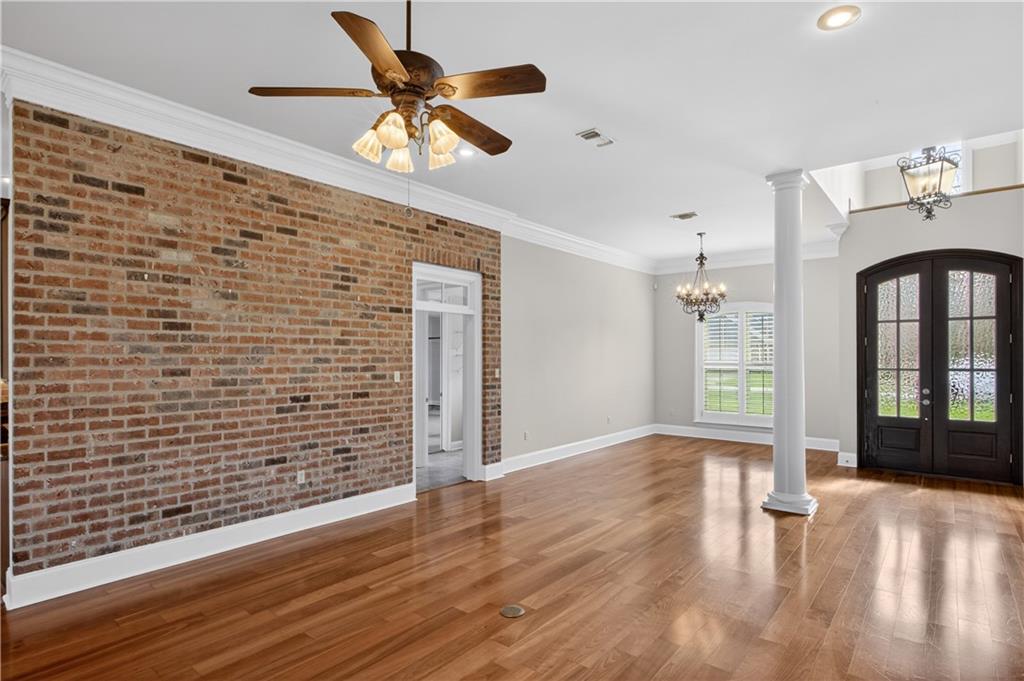 2142 WING HAVEN Drive