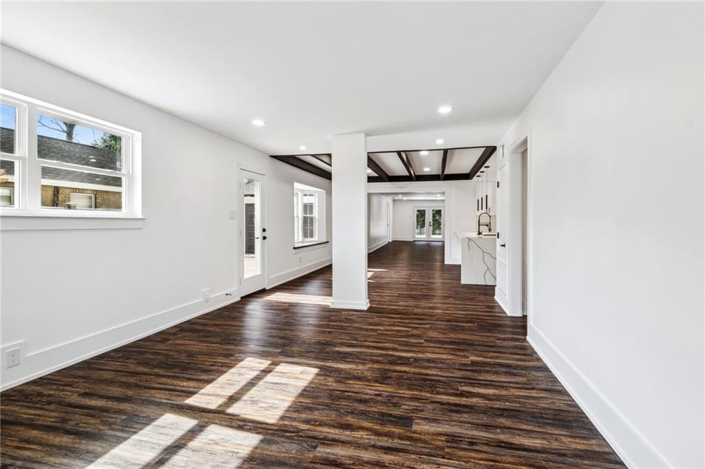 4904 LAKE LOUISE Avenue