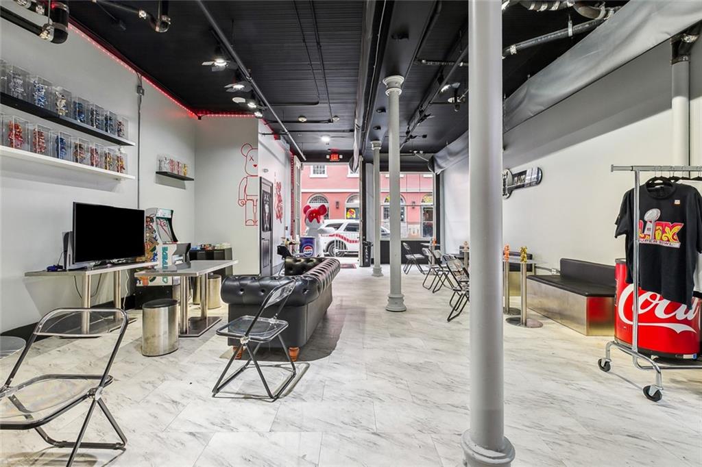 305 DECATUR Street
