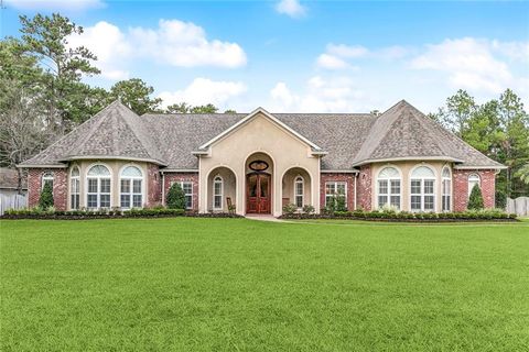 21 JAMIE Lane Mandeville LA 70471