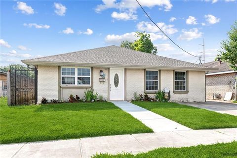3213 BUFFON Street Chalmette LA 70043